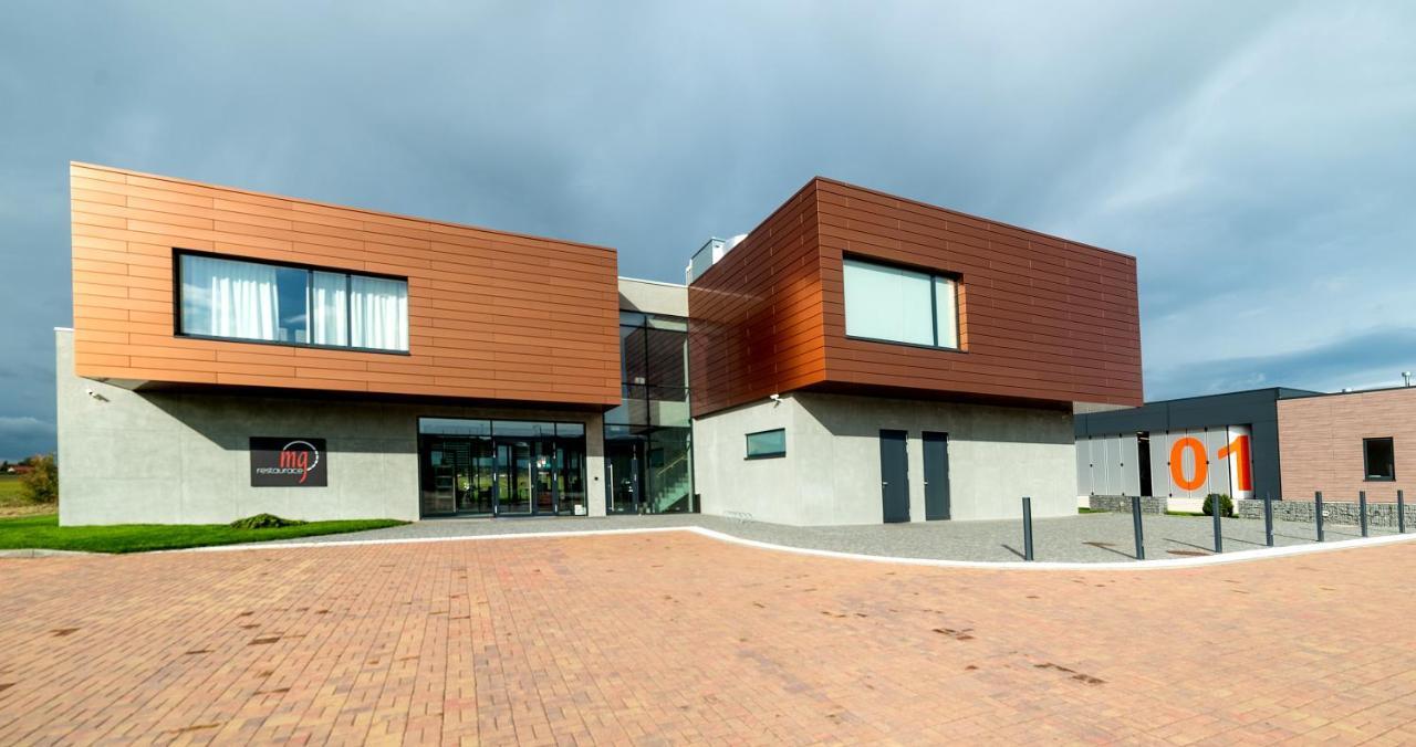 Mg Restaurace/Luxury Apartments Mlada Boleslav Exterior photo